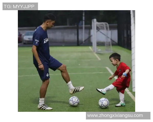 足球球星炫酷花式运球技巧展示让你大开眼界掌握华丽控球秘诀